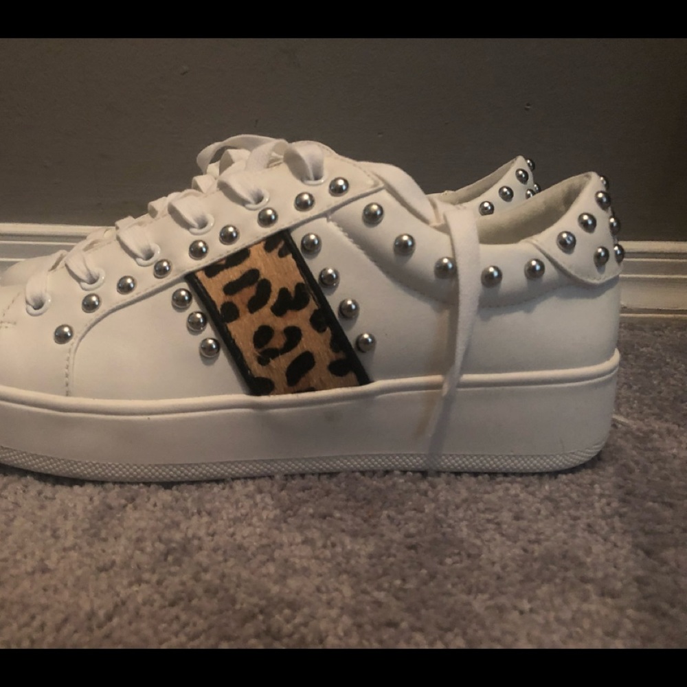 Steve Madden sneakers